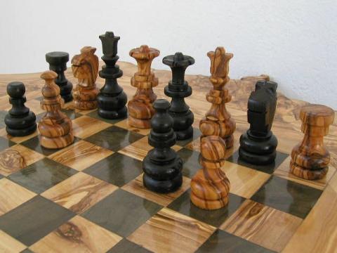 A Bulgarian set the world record for simultaneous chess games