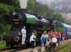 Spanish tourists cross Bulgaria with retro trains