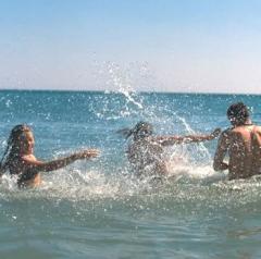 English tourists praise the Bulgarian seaside